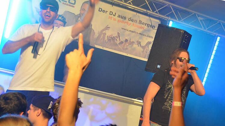 Gute Stimmung beim FC in Fuchsstadt mit "Die Atzen". Foto: Peter Rauch