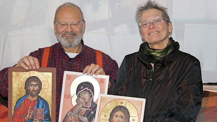 Im Kultur- und Veranstaltungs-Lockdown planen Edina und Robert Thern für die Zeit danach. Robert pflegt zwischenzeitlich noch ein weiteres Interesse: die Ikonenmalerei.