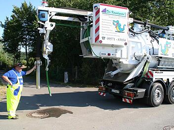 Ein Sp&uuml;lfahrzeug der Kanaligator GmbH im Einsatz. Nachwuchs-Fachkr&auml;fte sind in der Branche sehr gesucht. Foto: privat