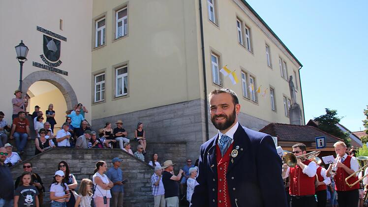 Eindrücke vom Nüdlinger Festzug. Foto: Ralf Ruppert