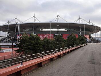 Spielstätte des Eröffnungsspiels und des Finales der EM 2016: das Stade de France in Saint-Denis. Foto: Etienne Laurent/epa