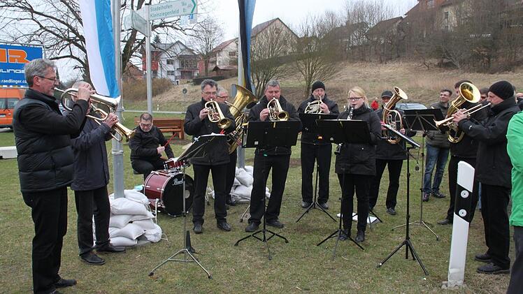 Die Straßenmusikanten vom Staatlichen Bauamt in Bamberg sorgten für die festliche Umrahmung. Foto: Stephan Stöckel