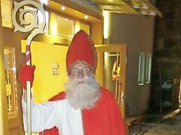 Ludwig Schmitt spielt auch heuer wieder den Nikolaus.  Foto: privat