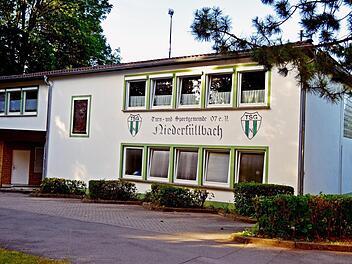 Der Boden in der Emil-Kirchner-Turnhalle muss saniert werden, nach dem Gutachten entstehen dafür hohe Kosten. Foto: Gabi Arnold