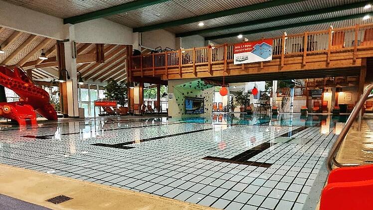 Bad Brückenau: Therme "Sinnflut" muss nach über 50 Jahren schließen - "Die Trauer ist da"