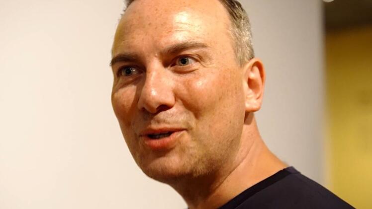 Tim Raue kommen beim Anblick eines Gemäldes die Tränen.