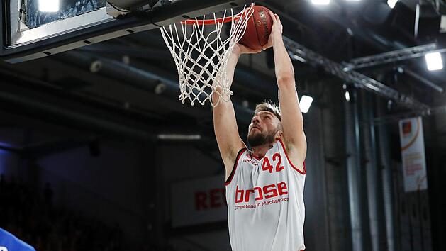 Mit 14 Punkten und sechs Rebounds war Center Dejan Musli der beste Bamberger. Foto: Daniel L&ouml;b