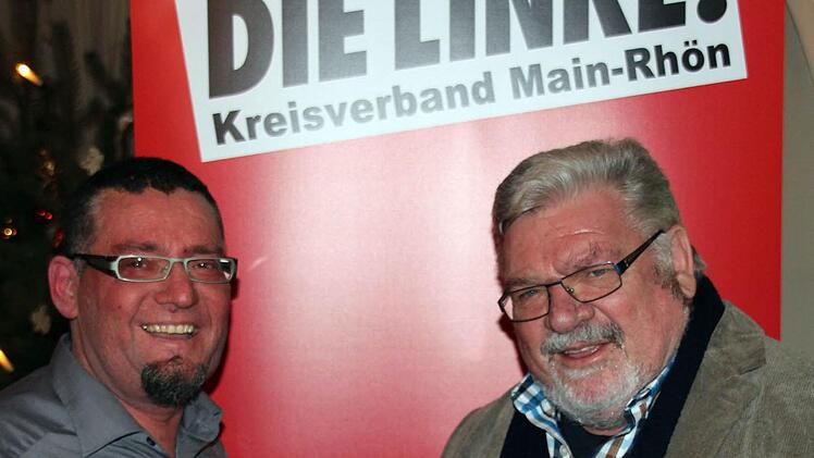 Xaver Merk (rechts), der Landesverbandssprecher der Linken, war zu Gast beim Kreisverband Main-Rhön seiner Partei. Links der Kreisverbandssprecher Oliver Plume.  Foto: Dieter Britz