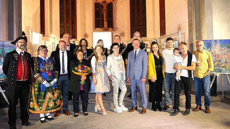 Ochsenfurt: Kulturherbst im Spital-Ehrenhof er&ouml;ffnet - mehr als 200 Events mit Kunstvielfalt geboten