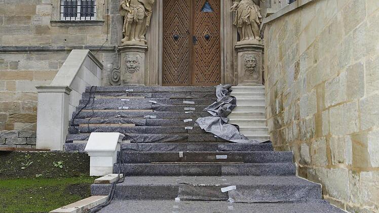 Die Treppe zum alten Klostereingang wurde komplett erneuert. Foto: Matthias Hoch