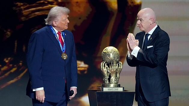 Fifa-Fremdsch&auml;m-Show? Massive Kritik an besonderem Preis f&uuml;r Trump