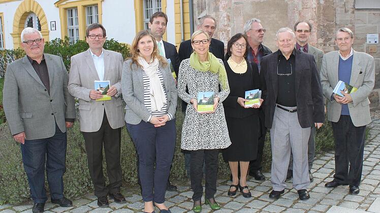 Diese Menschen waren unter anderem an der Neuauflage des Kulturführers beteiligt. Foto: Carmen Schwind