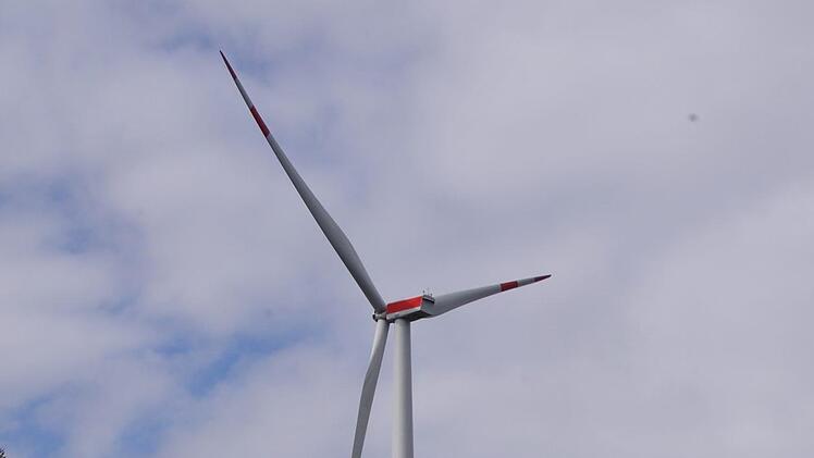 Eines der fünf Windräder nahe Hain. Foto: Marco Meißner