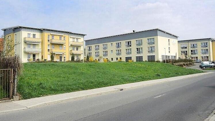 Auf der Grünfläche im Vordergrund soll das neue Gesundheitszentrum entstehen. Foto: privat