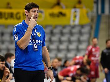 Coburgs Trainer Alois Mraz steht unter Duck.