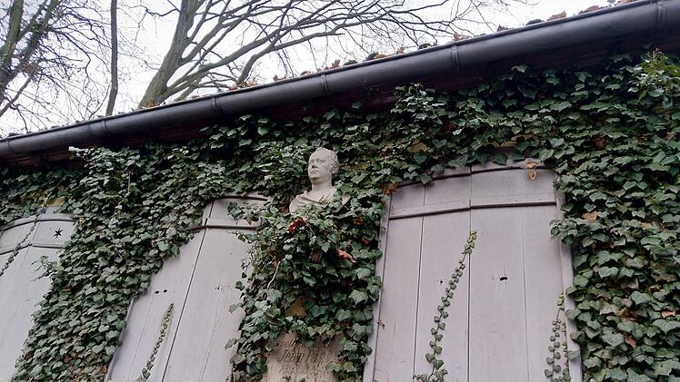 Fast vergessen: Gartenhaus im ehemaligen Jean-Paul Garten in Coburg.Foto: Jochen Berger