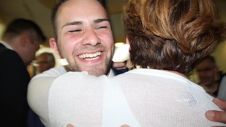 Strahlender Kandidat: Claudio Kleinhans hat bei der Bürgermeisterwahl in Bad Brückenau auf Anhieb 846 Stimmen (34,63 Prozent) geholt. Foto: Ulrike Müller