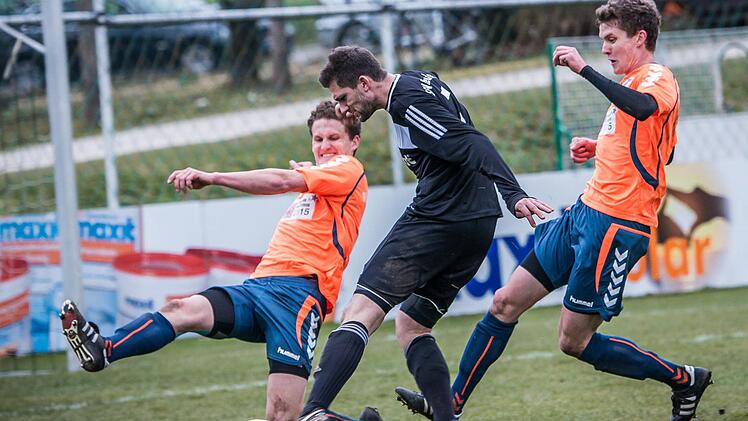 Auf sein Durchsetzungsvermögen und seine Torgefährlichkeit setzt der SSV Kasendorf auch im Topspiel: Andreas Pistor hat in dieser Saison bereits 18 Treffer erzielt.  Foto: Alexander Muck