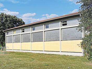 Die Schulturnhalle bekommt ein neues Dach. Foto: Johannes Michel