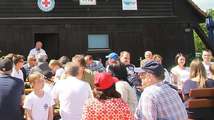 Das gemütliche Beisammensein an Land ...