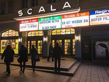 Bereits zum 52. Mal finden die internationalen Hofer Filmtage im Jahr 2018 statt.   Sie  gelten nach Berlin als eines der bedeutendsten Filmfestivals in Deutschland und haben als Plattform für deutsche Nachwuchsregisseure einen fast legendären Ruf. Foto: Nicolas Armer/dpa