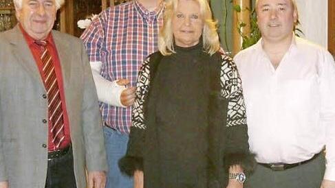 Das neue Vorstandsteam des Oldtimer-Clubs Kronach mit (von links ) Gerhard Moser, Fabian Irmer, Uschi Beck und Jürgen Kaplan Foto: privat