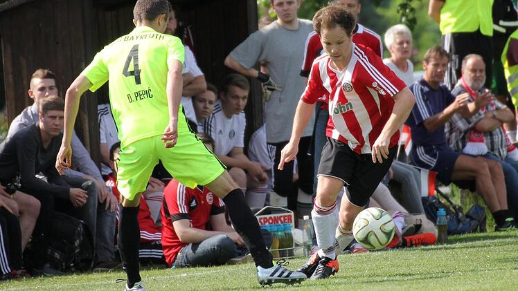 Marco Kunz (rechts) ersetzte nach der Verletzung von Florian Schlegel den Spielertrainer auf dem Feld. In neuen Partien traf Kunz neun Mal.