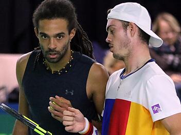 Es waren nicht die Tage des Dustin Brown: Er scheiterte im Doppel an der Seite von Maximilian Marterer (r.)....
