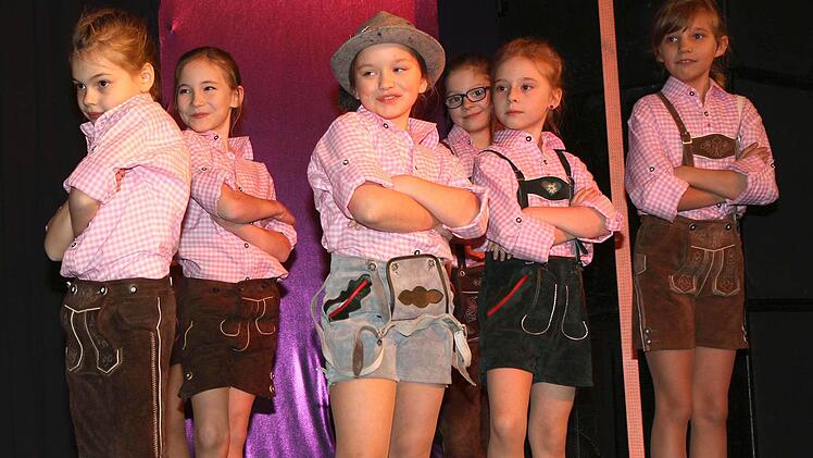 Die "Volks Rock´n Roller: Fesche "Buam" ....