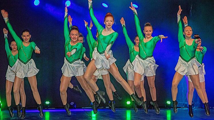 Dance4Fun Mitwitz "Teeniegarde II", Rheinische Garde Foto: Klaus Gagel