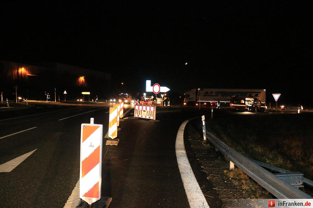 Pannen-Lkw in der A70-Baustelle Würgauer Berg