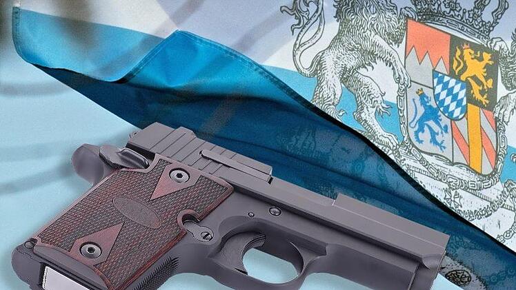 Gegen die Wegnahme seiner Waffen wegen Zugehörigkeit zur "Reichsbürger"-Szene klagte ein Sportschütze aus Schwarzach. Grafik: Klaus Heim / Foto: Matthias Balk, dpa