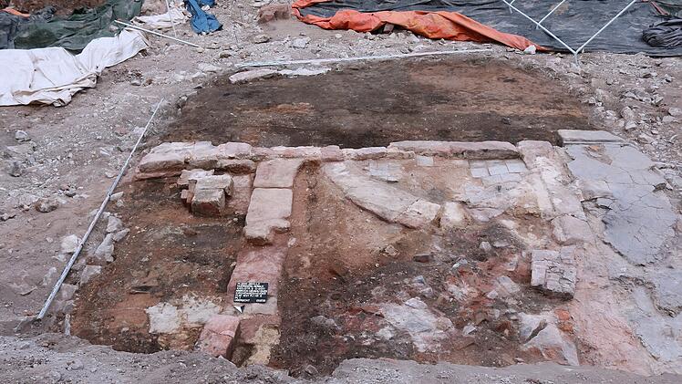 Nürnberg: Archäologen entdecken Fußbodenheizung aus dem Mittelalter - "Luxusausstattung"