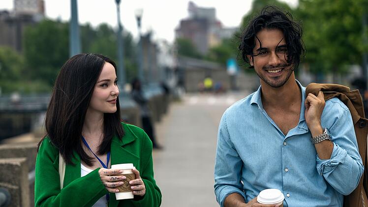 Ab Mittwoch, 18. Februar, ist Cameron in der Thriller-Serie "56 Days" auf Amazon Prime zu sehen. An ihrer Seite steht mit Avan Jogia ("Victorious") ist ein weiterer Teenie-Star an ihrer Seite.