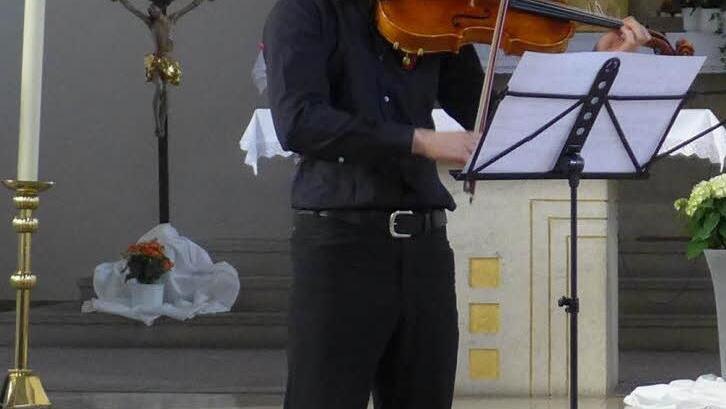 Wolfram Hauser, Viola   Foto: Sabine Meißner