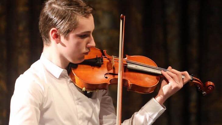 Lukas Heunisch (Violine)Foto: Timo Geldner