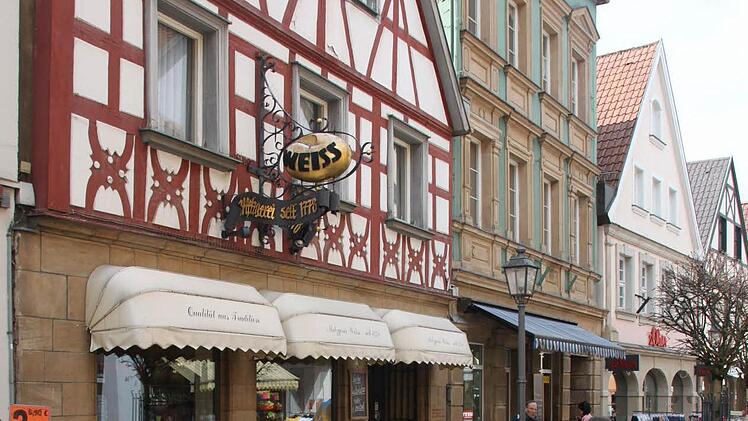 Auf 236 Jahre Tradition hat sich die Kulmbacher Metzgerei Weiß berufen können - seit dieser Woche ist endgültig Schluss: Thomas Weiß muss seine letzte Filiale in der Langgasse schließen. Foto: Stephan Tiroch