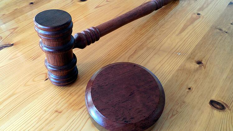 Kitzingen: Neue Sch&ouml;ffen gesucht - welche Voraussetzungen und Fristen f&uuml;r die Bewerber gelten