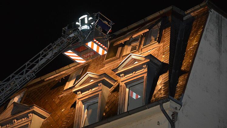 Großeinsatz für die Kulmbacher Feuerwehr bei einem Wohnungsbrand in Kulmbach Foto: Dagmar Besand