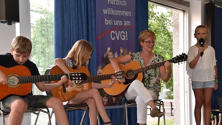 Das Gitarrenensemble Foto: Uschi Prawitz