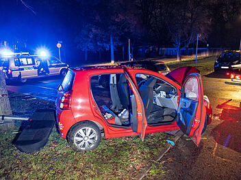 11-J&auml;hriger bei Unfall in F&uuml;rth schwer verletzt - Sicherheitsgurt hat gefehlt