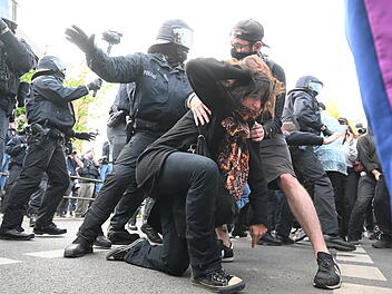 Proteste nach Urteil gegen Lina E.