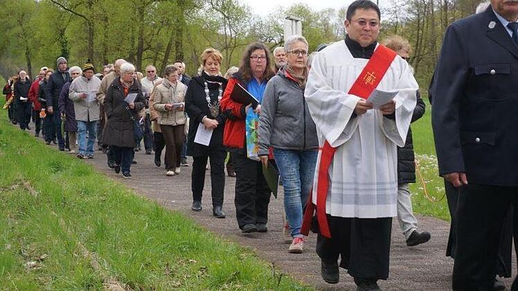 Unter dem biblischen Satz "Sucht der Stadt Bestes" fand die diesjährige St. Georgs-Prozession in Bad Brückenau zu Ehren des Schutzheiligen statt. Foto: Marion Eckert