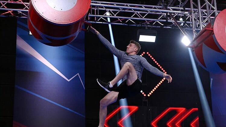 Bei der Show gibt Alexander Melser alles. Foto: © RTL / Markus Hertrich
