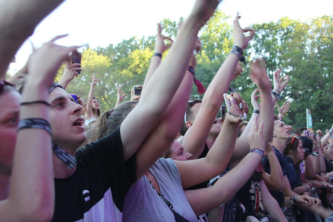 BONEZ MC und RAF Camora bringen die Meute bei Rock im Park 2019 zum eskalieren