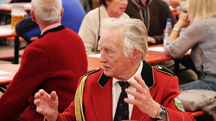 Impressionen vom "Lokalklang" im Festzelt auf dem Coburger Schlossplatz.Foto: Jochen Berger