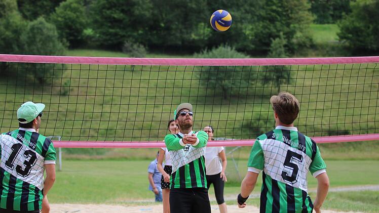Beachvolleyball-Turnier in Oberbach. Sebastian Schmitt