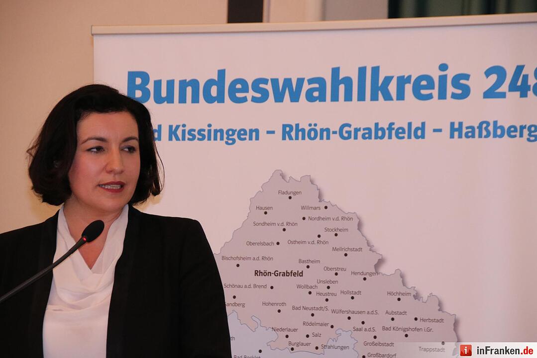 Dorothee Bär (CSU) verdiente seit 2013 zwischen 7000 und 14.000 Euro nebenbei.