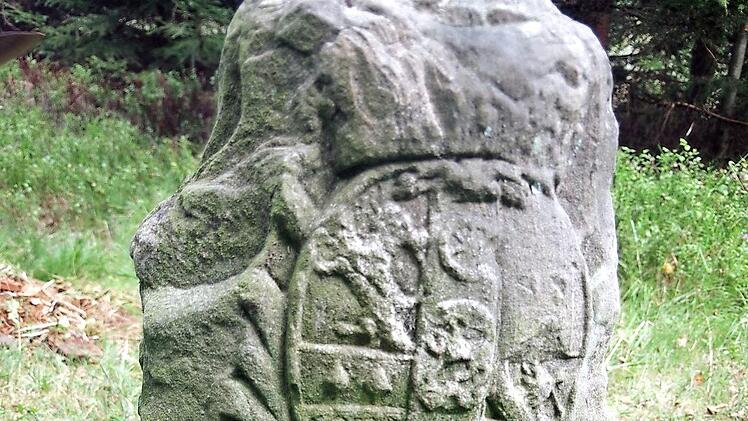 Der Dreiherrenstein bei Lauenhain an der Grenze zwischen Franken und Thüringen
