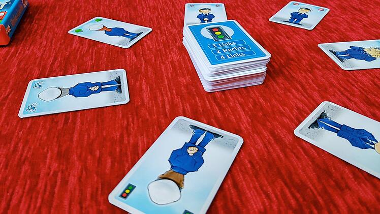 Rinks und Lechts im Test - das richtungsweisende Kartenspiel